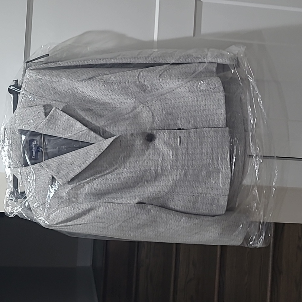 Evan Picone suit